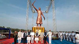Chhatrapati Shivaji Maharaj statue inaguarted by Prime Minister Narendra Modi last year |